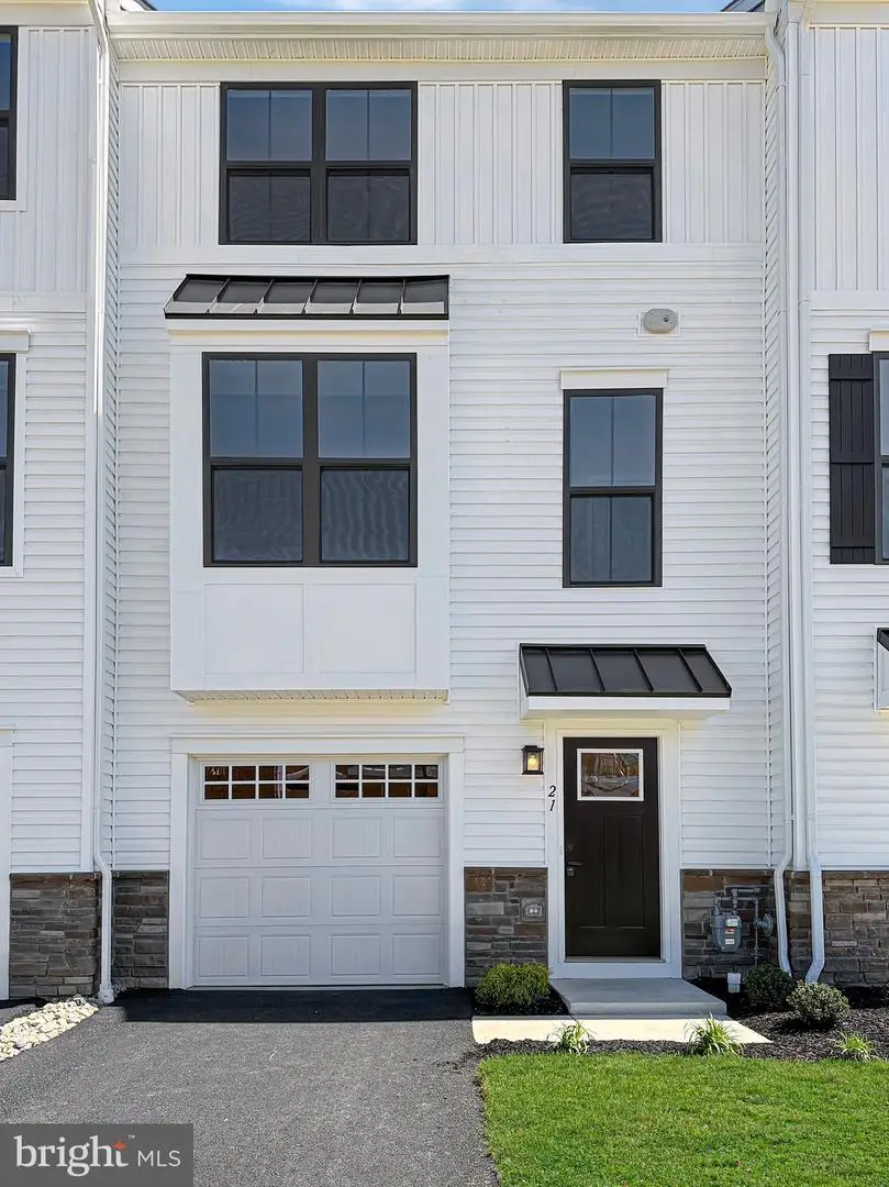 21 Domenica Dr, Moorestown, NJ 08057 - #3