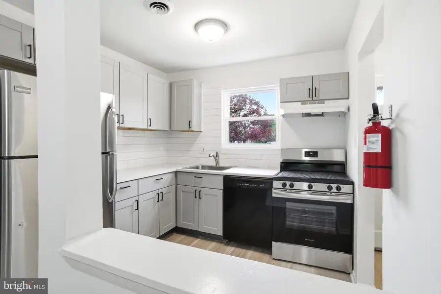 1137 Kaye Ct, Burlington, NJ 08016 - #3