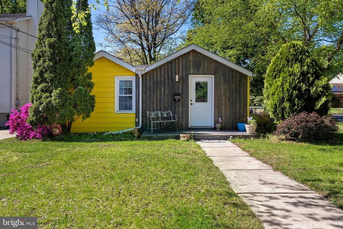 402 Shaver Dr, Florence, NJ 08518 - #1