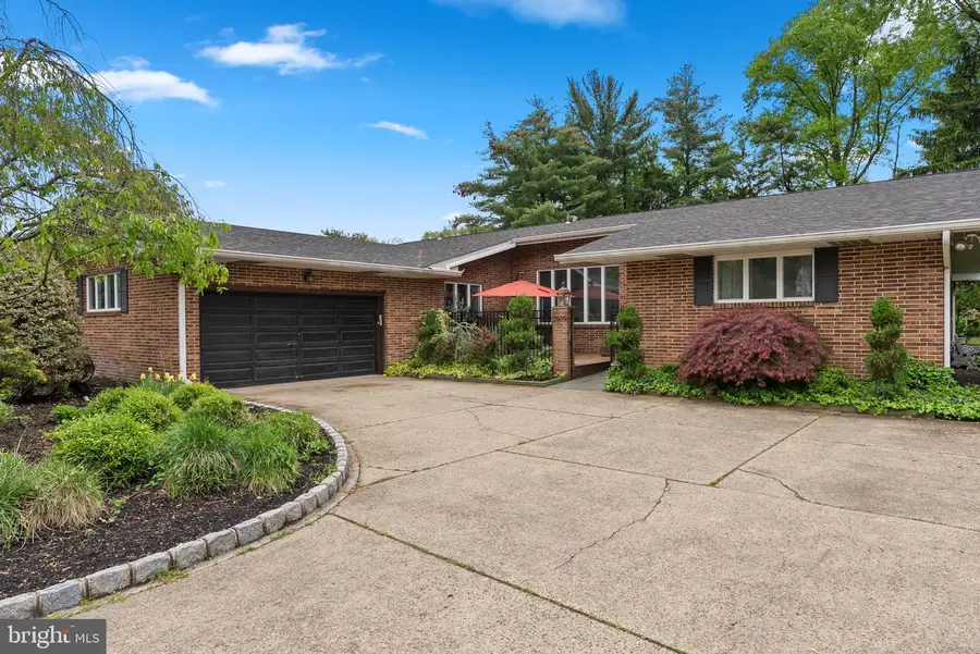 2509 Riverton Rd, Cinnaminson, NJ 08077 - #3
