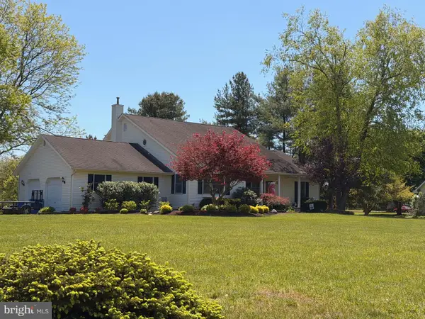 134 Schoolhouse Rd, WRIGHTSTOWN, NJ 08562