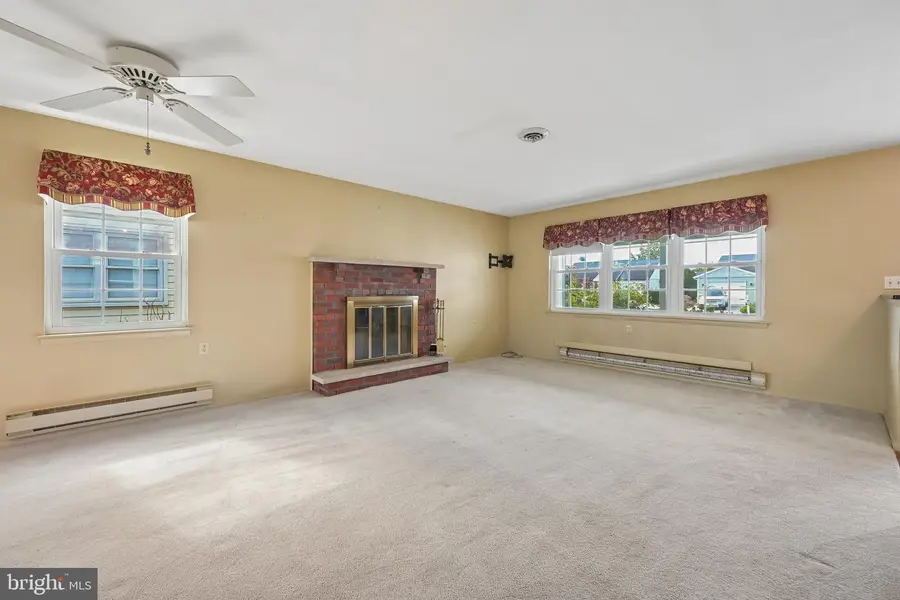 5 Yorkshire Way, Leisuretowne, NJ 08088 - #3