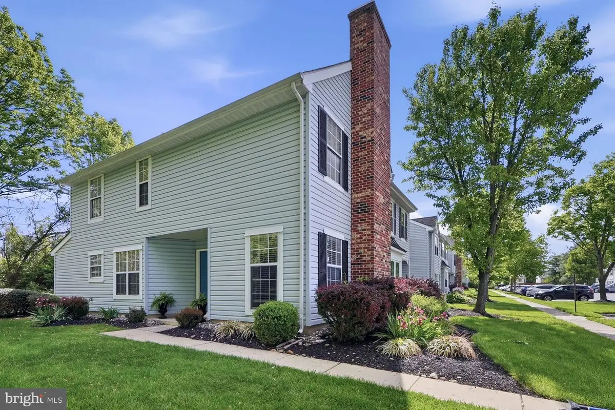 601 Lindsley Ct, Burlington, NJ 08016 - #1