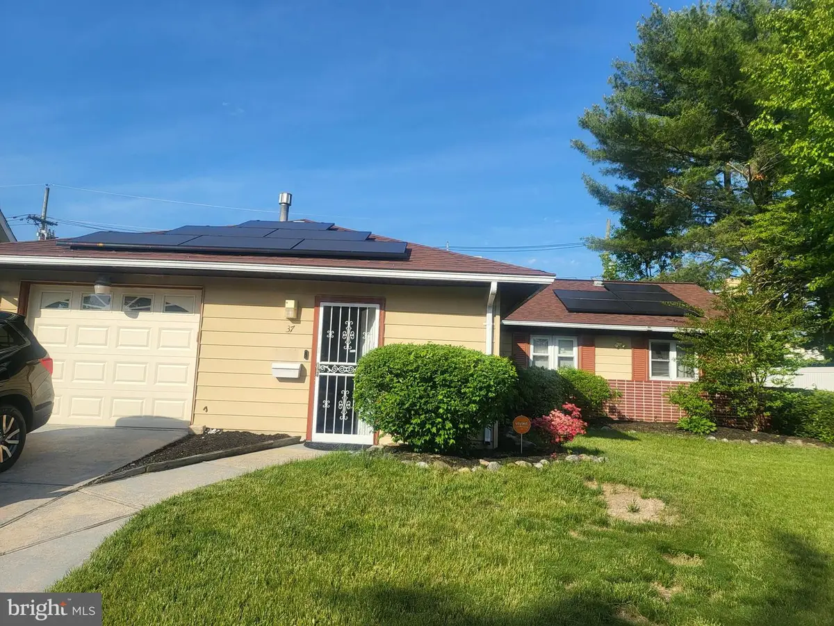 37 Balfour Ln, Willingboro, NJ 08046 - #1