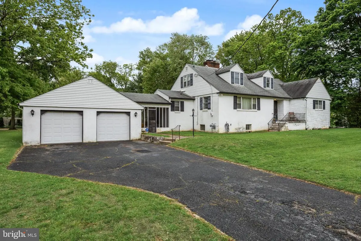 421 Irving St, Moorestown, NJ 08057 - #1