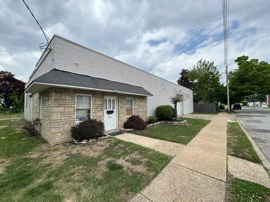 820 Oakland Ave, Burlington, NJ 08016 - #2