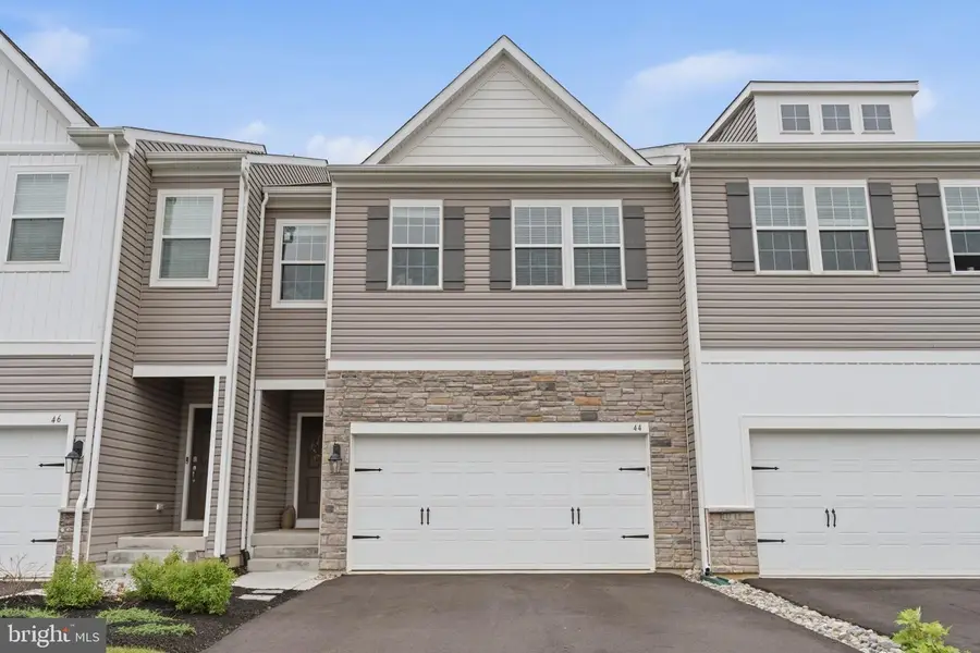 44 Marion Ave, Bordentown, NJ 08505 - #2