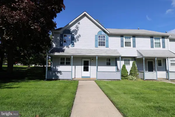7 Adam Ct, MOUNT HOLLY, NJ 08060