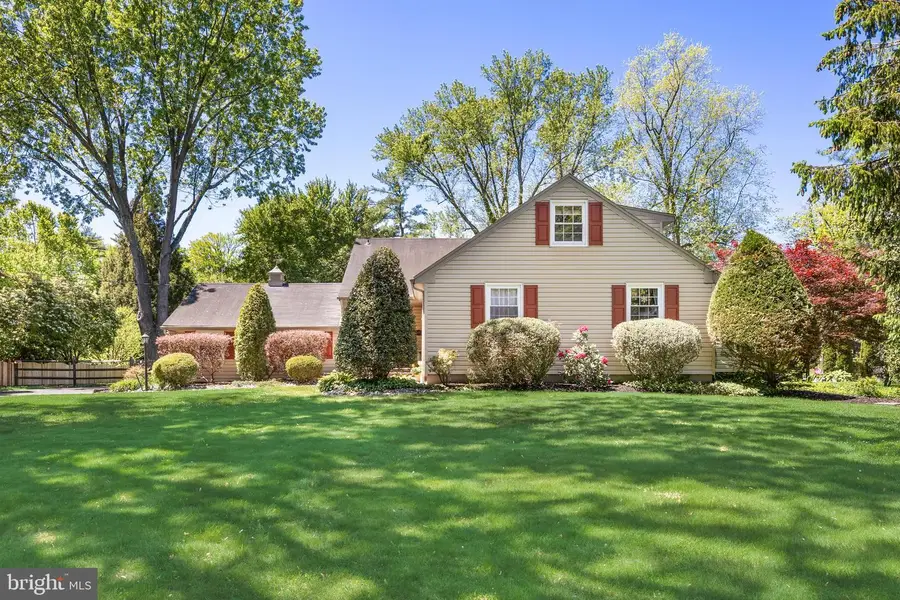 420 Toll House Ln, Moorestown, NJ 08057 - #2