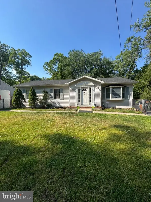 112 Phillips Ave, BROWNS MILLS, NJ 08015