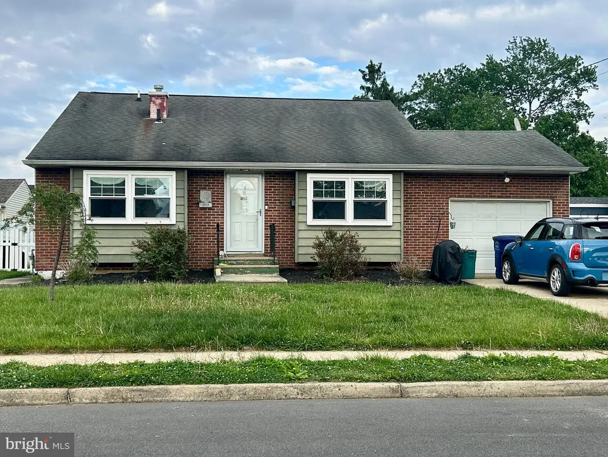 15 Sweetbriar Ln, Bordentown, NJ 08505 - #1
