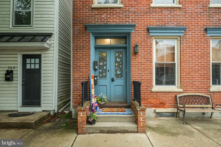 360 Farnsworth Ave, Bordentown, NJ 08505 - #2