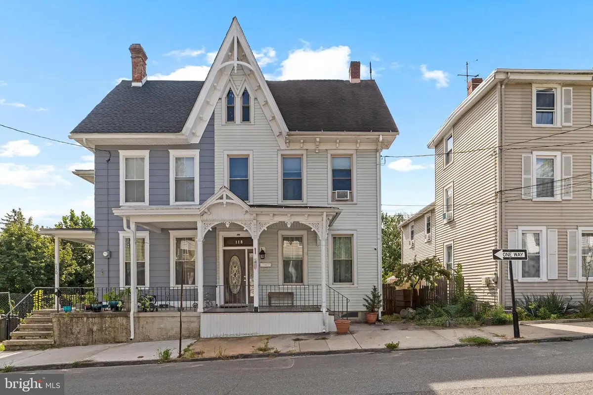 118 Pearl St, Mount Holly, NJ 08060 - #1
