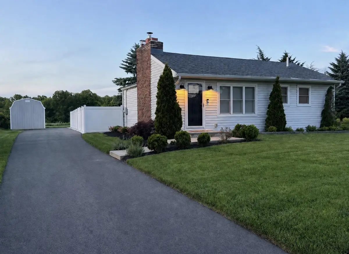 273 W Crosswicks Rd, Bordentown, NJ 08505 - #1
