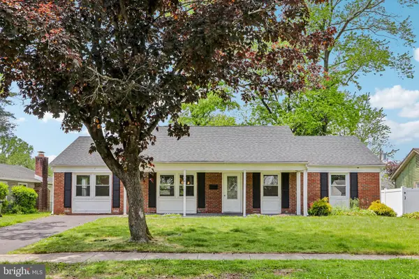 6 Newport Ln, WILLINGBORO, NJ 08046