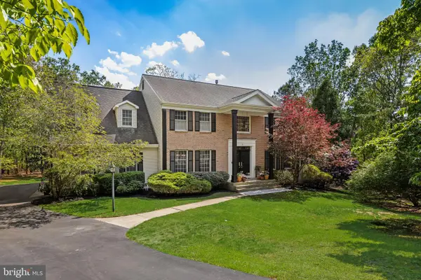 4 Irongate Ln, MEDFORD, NJ 08055