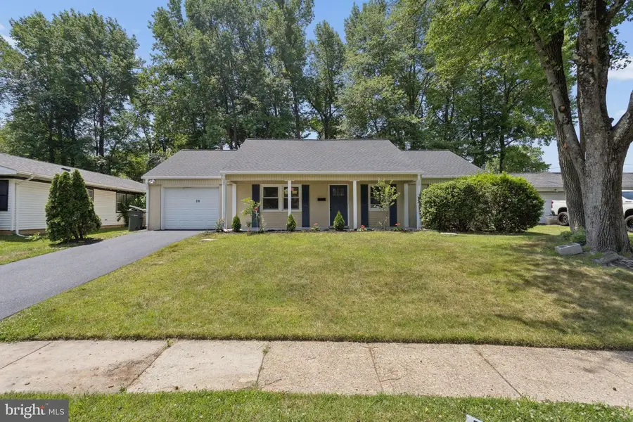 29 Executive Ln, Willingboro, NJ 08046 - #2