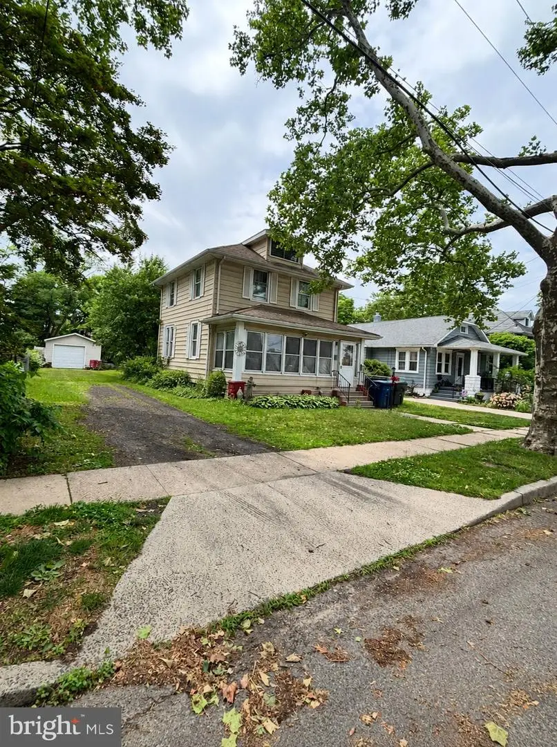 612 Lippincott Ave, Riverton, NJ 08077 - #2