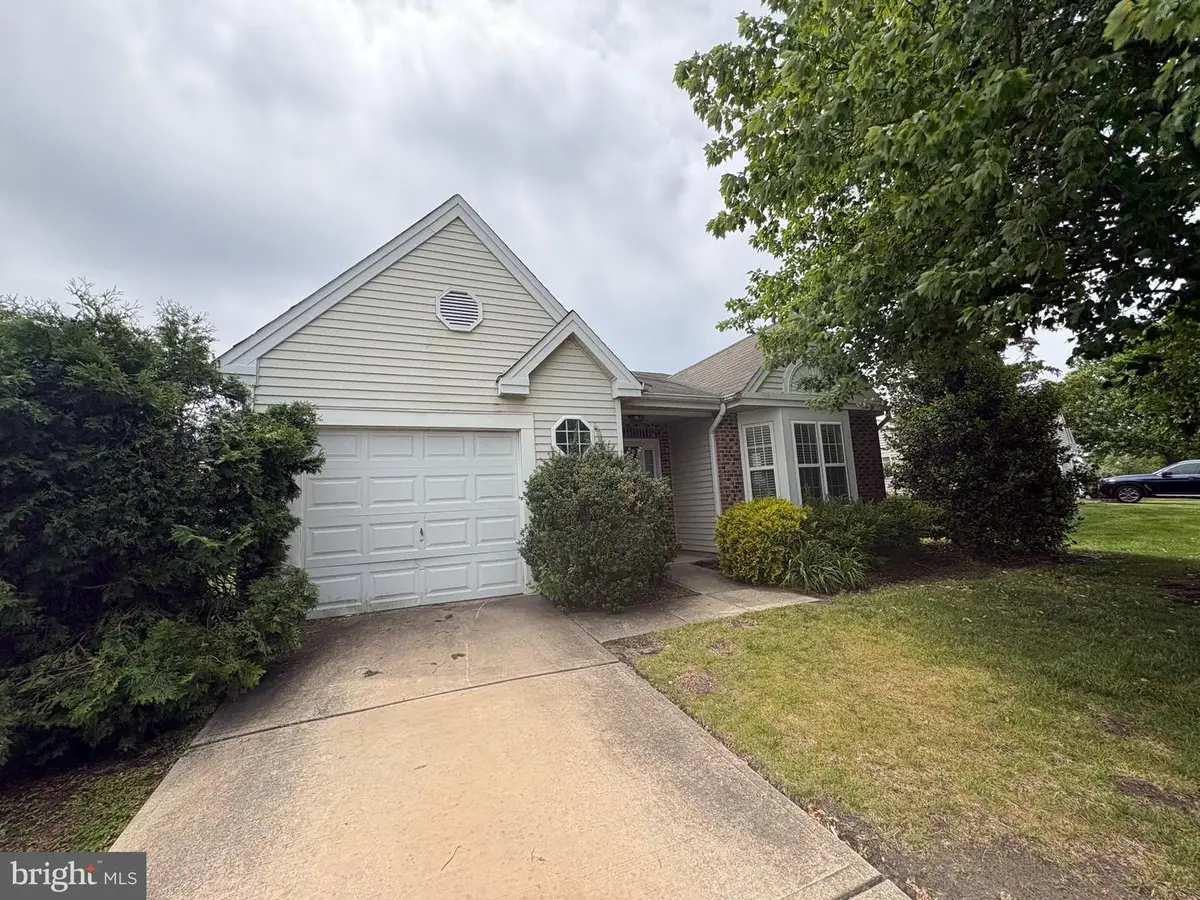 410 Elderberry Ct, Mount Laurel, NJ 08054 - #1