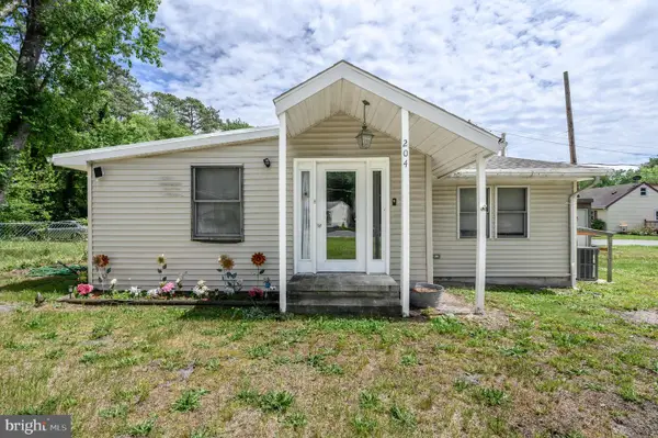 204 E Lakeshore Dr, BROWNS MILLS, NJ 08015