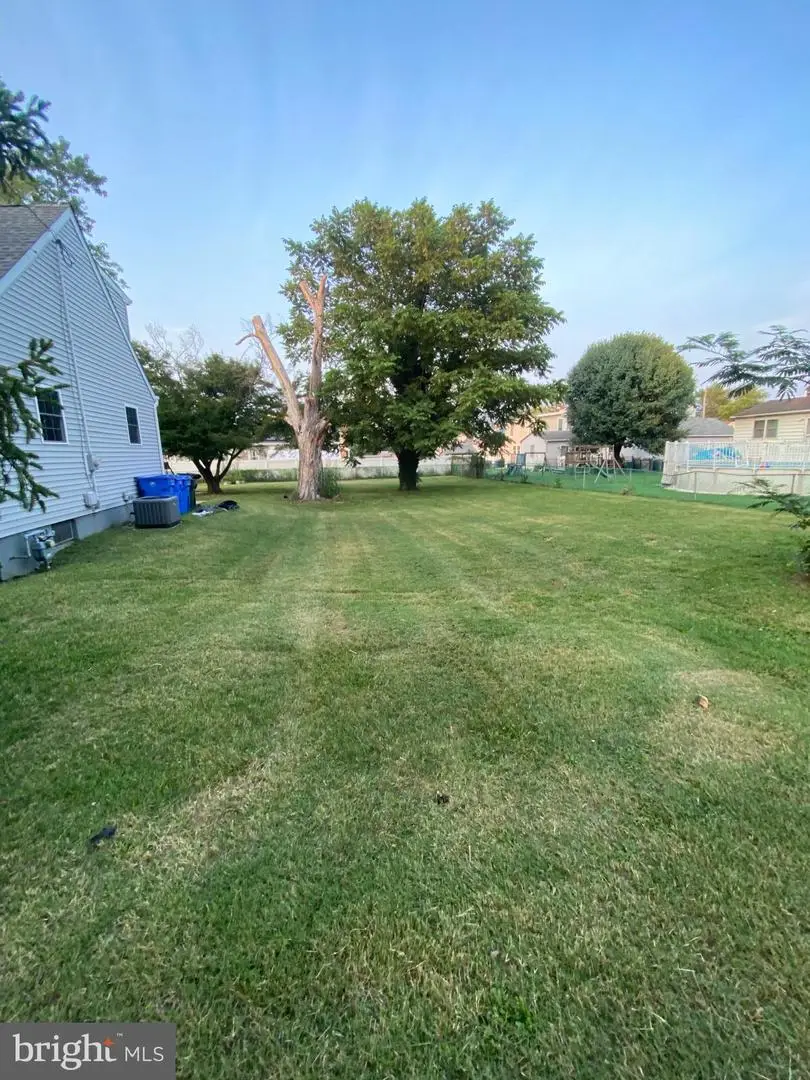 605 Uhler Ave, Burlington, NJ 08016 - #1