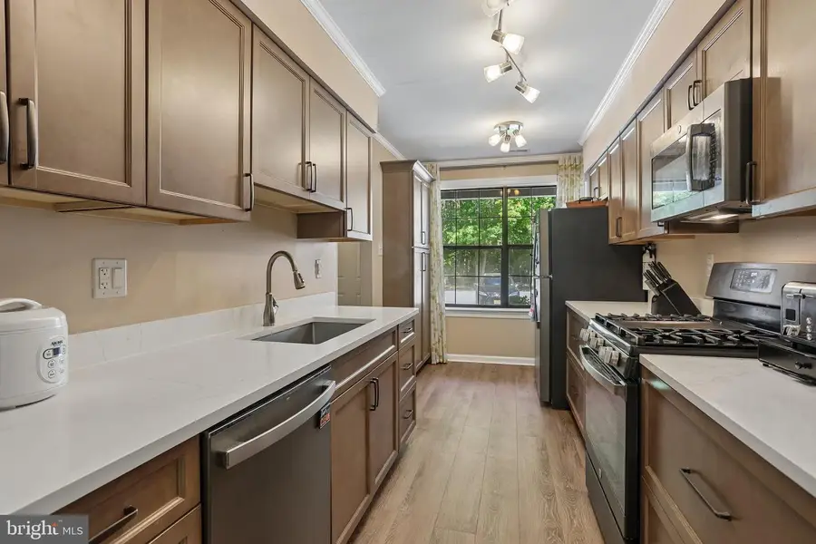 2 Crestwick Ct, Medford, NJ 08055 - #3