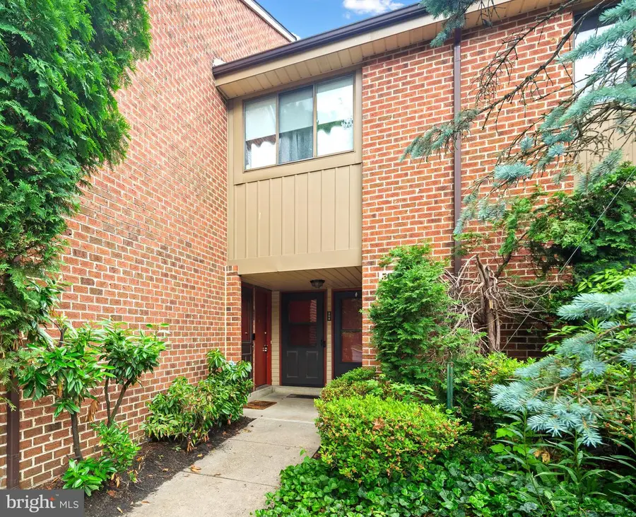 503-b Cypress Point Cir, Mount Laurel, NJ 08054 - #2