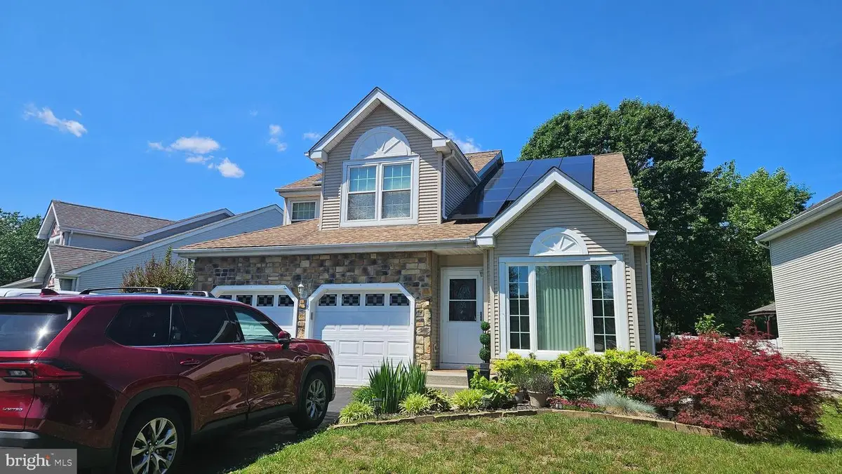 11 Steeplechase Blvd, Burlington, NJ 08016 - #1