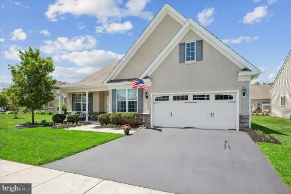 20 Montclaire Rd, MEDFORD, NJ 08055