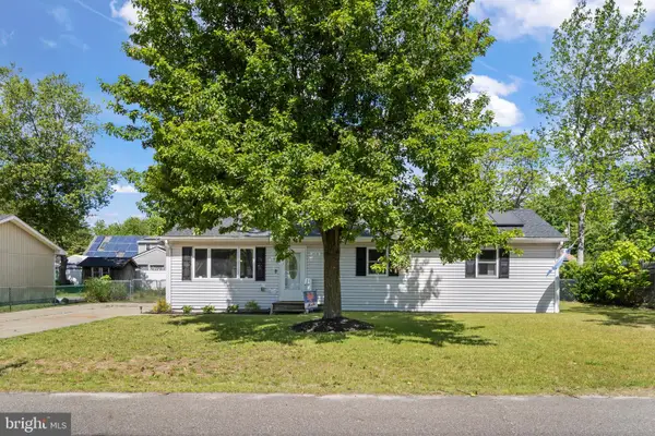 310 Spring Lake Blvd, BROWNS MILLS, NJ 08015