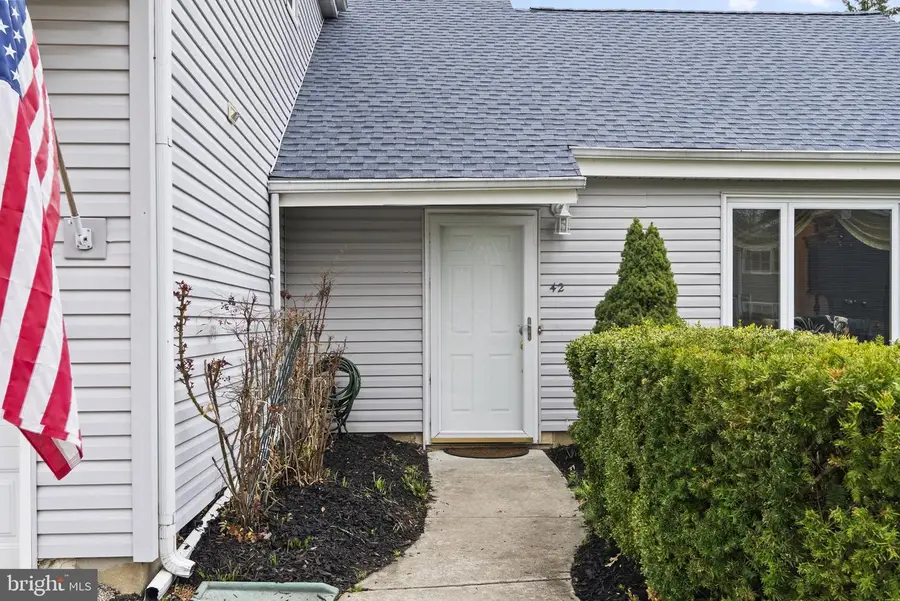 42 Hornsby Dr, Marlton, NJ 08053 - #3