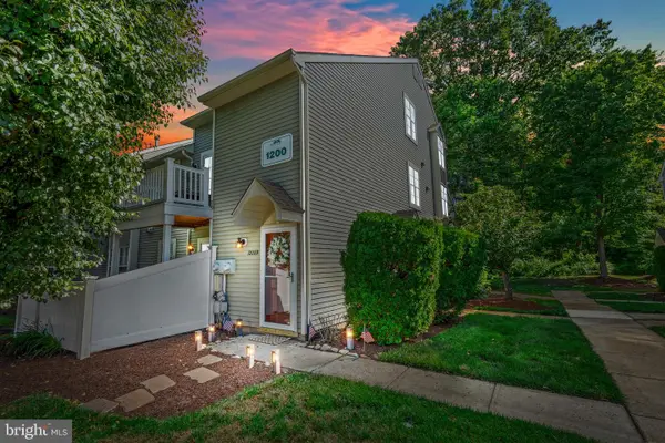 1208b Yarmouth Ln, MOUNT LAUREL, NJ 08054