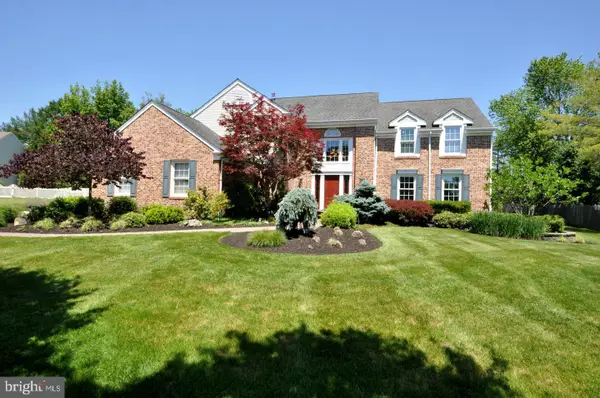 3 Fulton Dr, MT LAUREL, NJ 08054