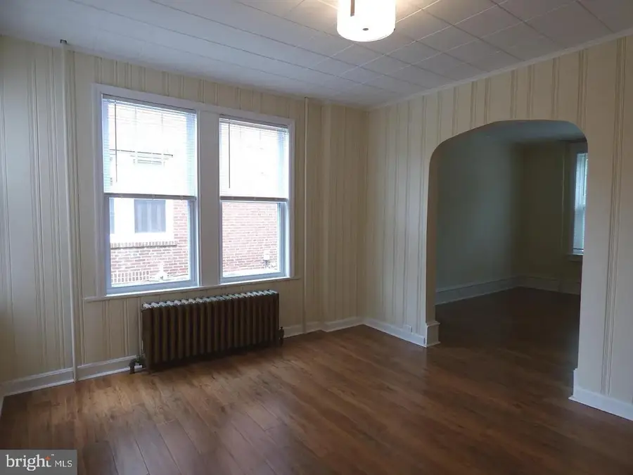 446 Wood St, Burlington, NJ 08016 - #3