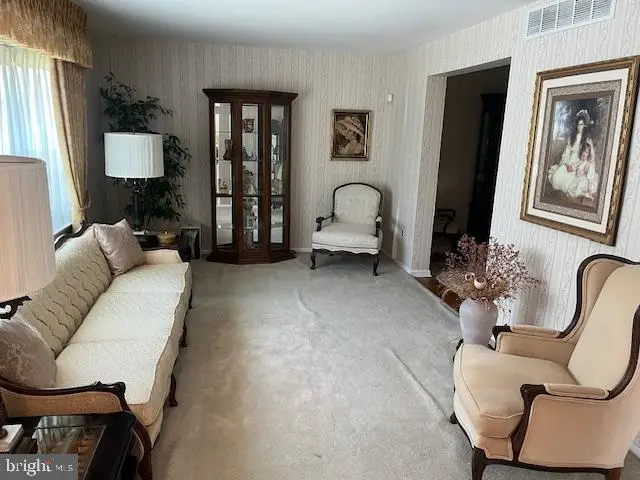 528 S Brentwood Dr, Mount Laurel, NJ 08054 - #3