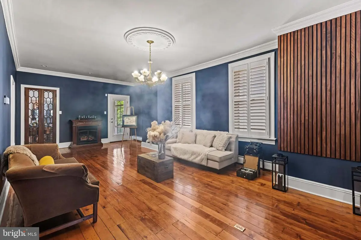 126 E Union St, Burlington, NJ 08016 - #1