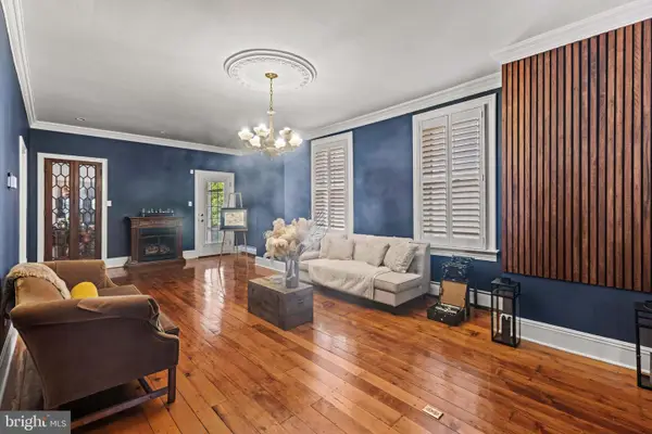 126 E Union St, BURLINGTON, NJ 08016