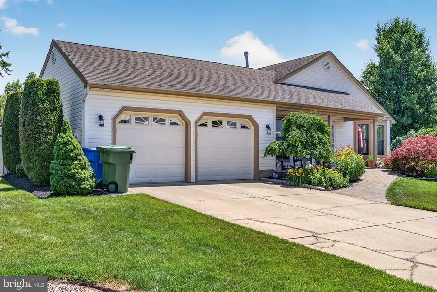 202 Wellington Dr, Marlton, NJ 08053 - #2