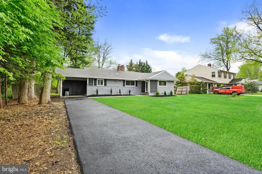 308 Kenwood Dr, Moorestown, NJ 08057 - #2