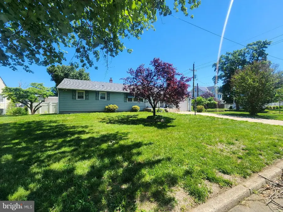 45 E 5th St E, Florence, NJ 08518 - #2