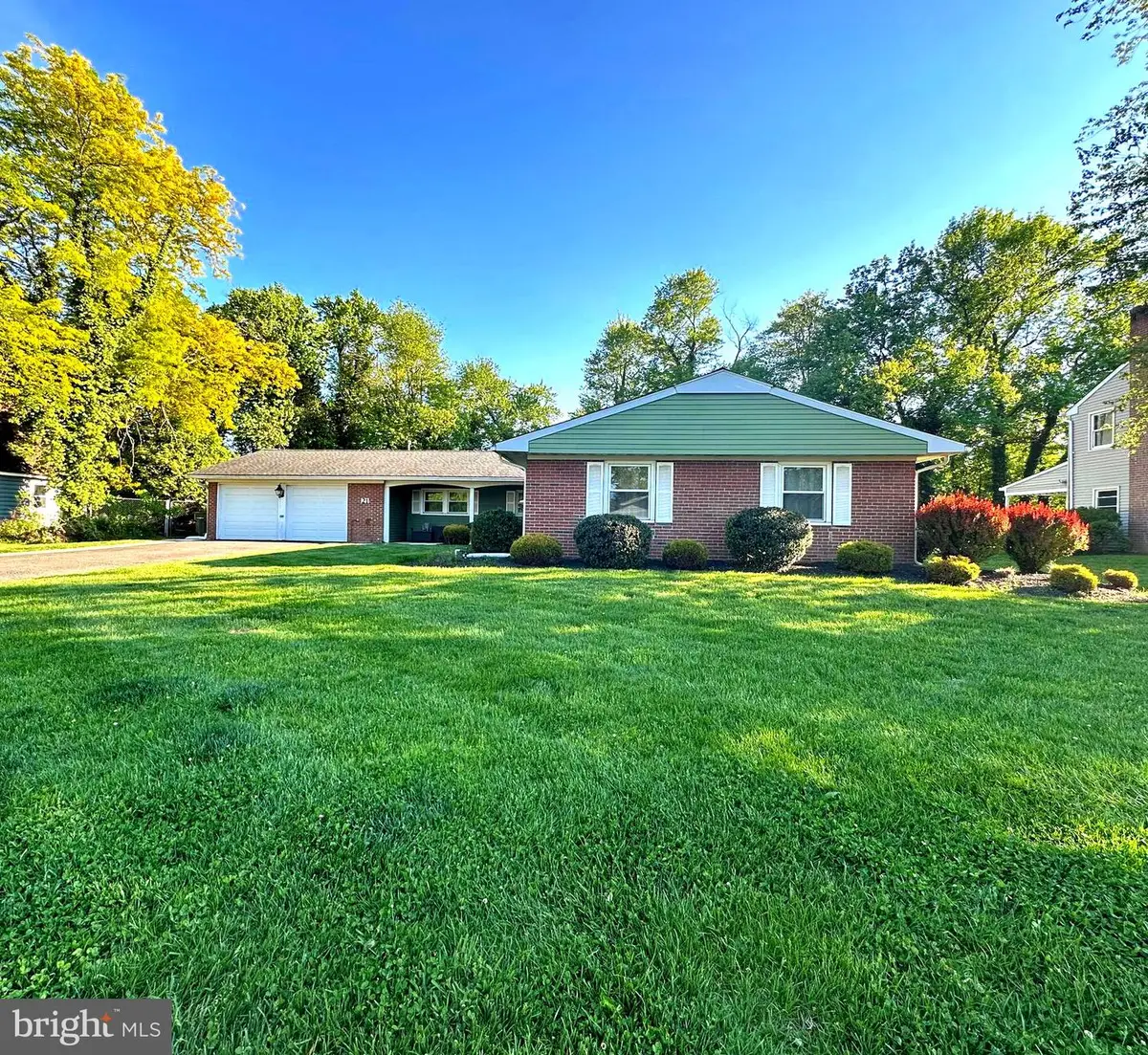 21 Tyler Dr, Willingboro, NJ 08046 - #1