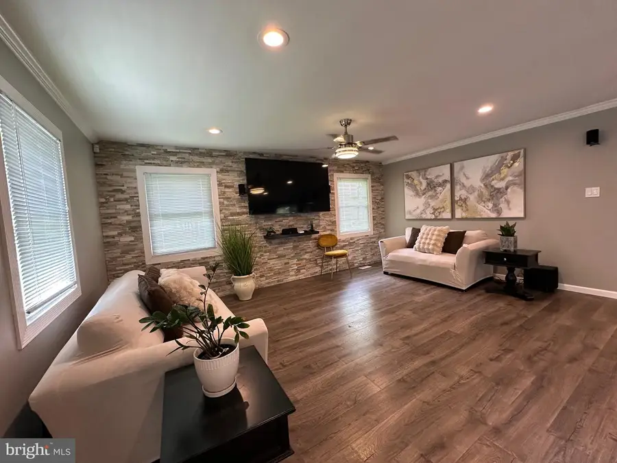 21 Tyler Dr, Willingboro, NJ 08046 - #2