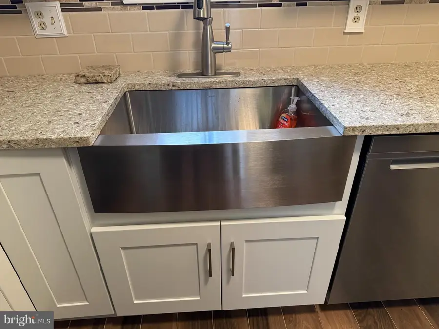 1002 Sweetwater Dr, Cinnaminson, NJ 08077 - #2