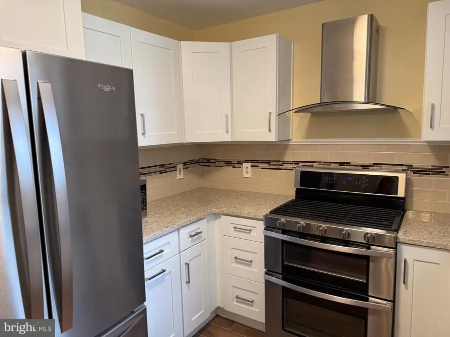 1002 Sweetwater Dr, Cinnaminson, NJ 08077 - #3