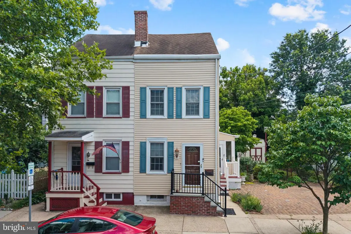 32 Mary St, Bordentown, NJ 08505 - #1