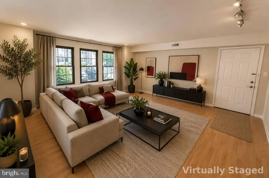 6 Chelmsford Ct, Marlton, NJ 08053 - #3