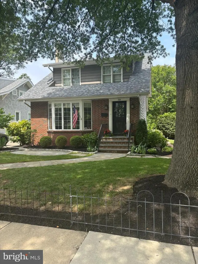 104 7th St, Riverton, NJ 08077 - #1