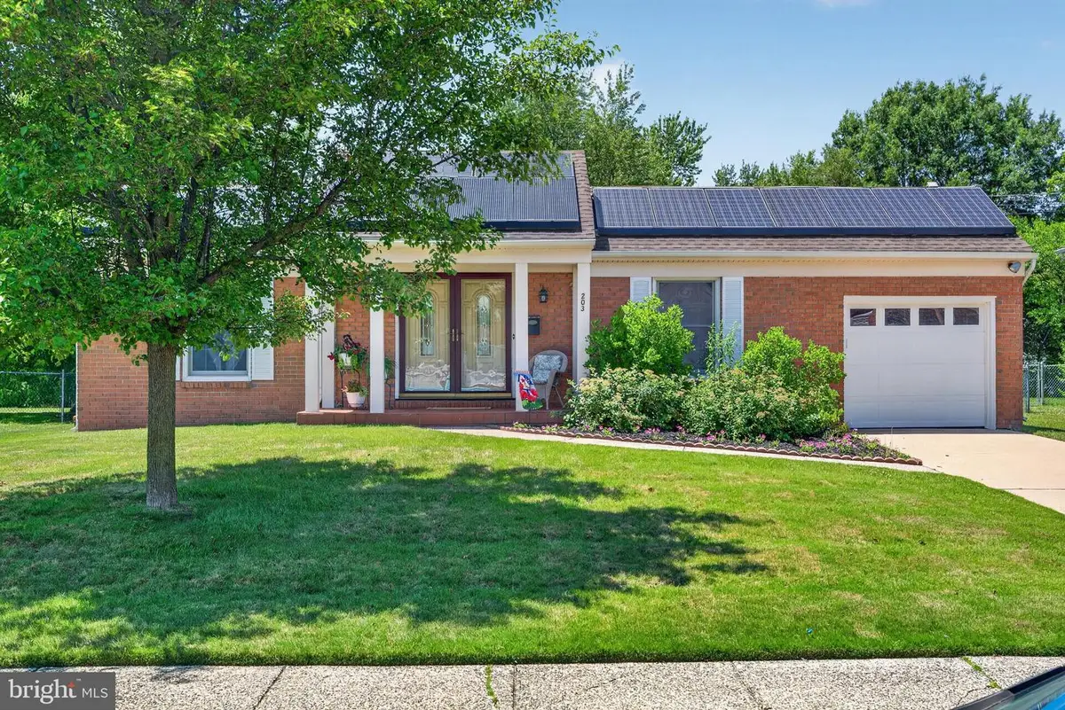 203 Countryside Ln, Mount Laurel, NJ 08054 - #1