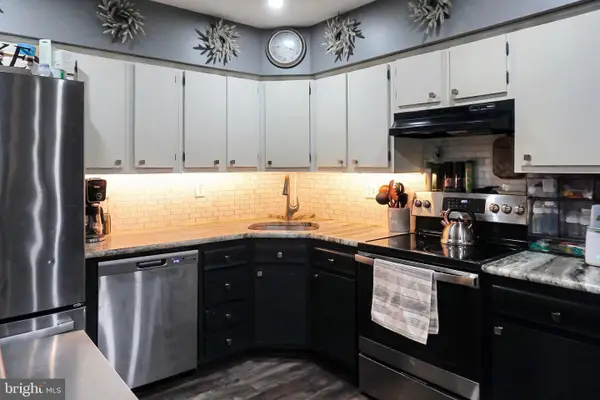 76-b W Bluebell Ln, MOUNT LAUREL, NJ 08054