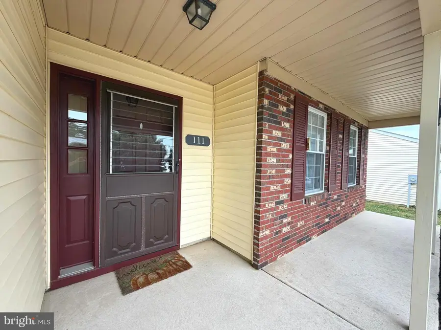 111 Carriage Hill Ct, Columbus, NJ 08022 - #3